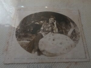 Mẹ và kiếng mác… [PICTURE] 1980s